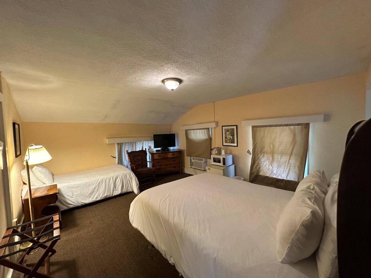 Motel The Colonial & Creamery Watkins Glen