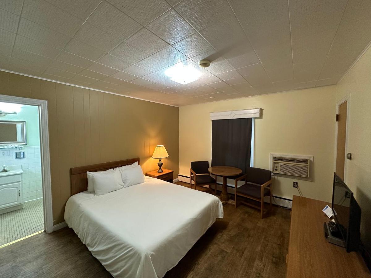Motel The Colonial & Creamery Watkins Glen